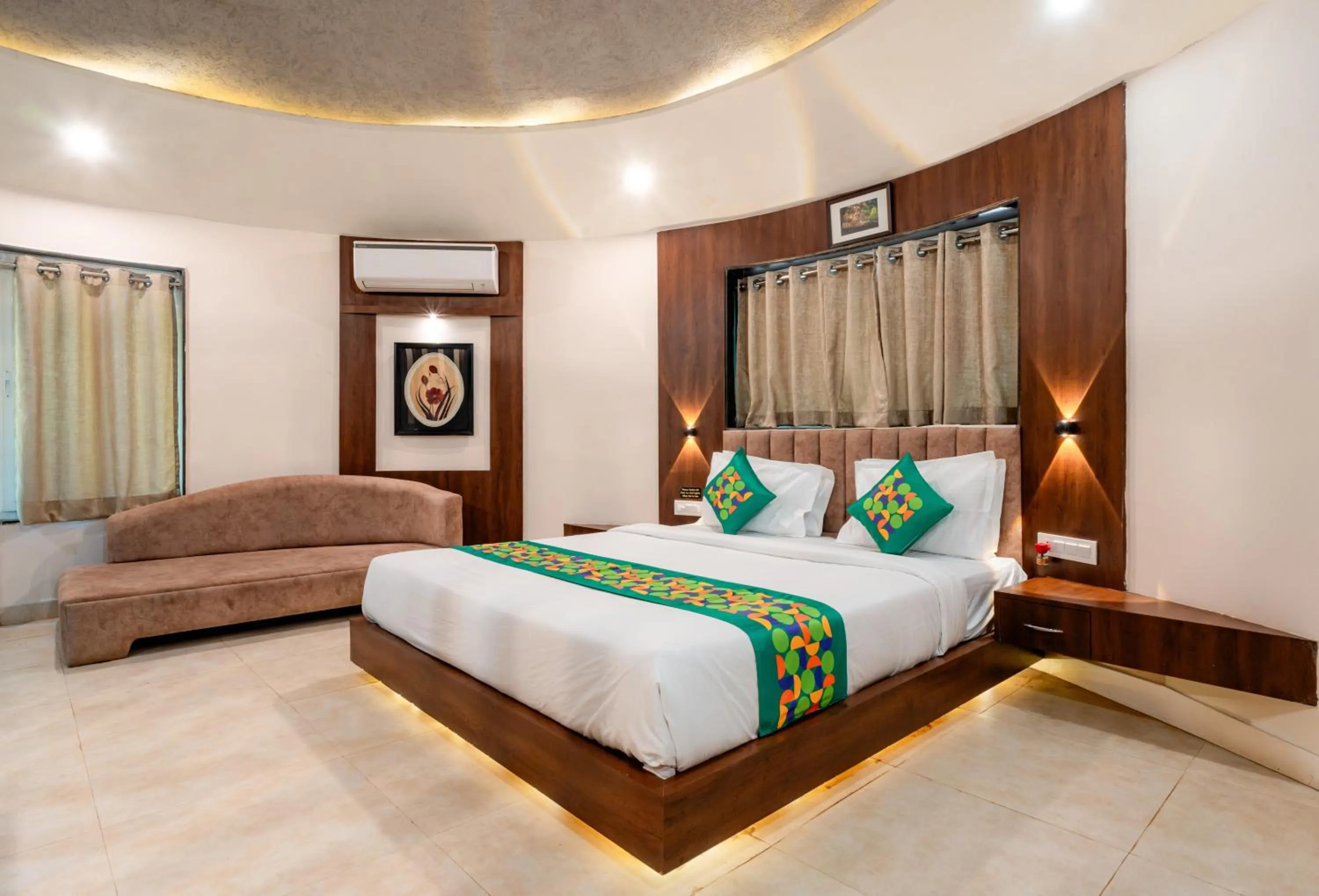 Bedroom, Bed in Treebo Premium Mowgli's Den, Pench