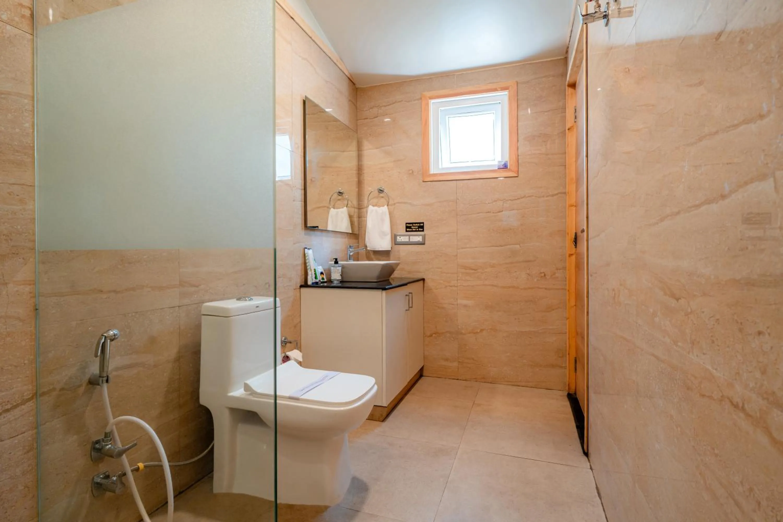 Bathroom in Treebo Premium Mowgli's Den, Pench