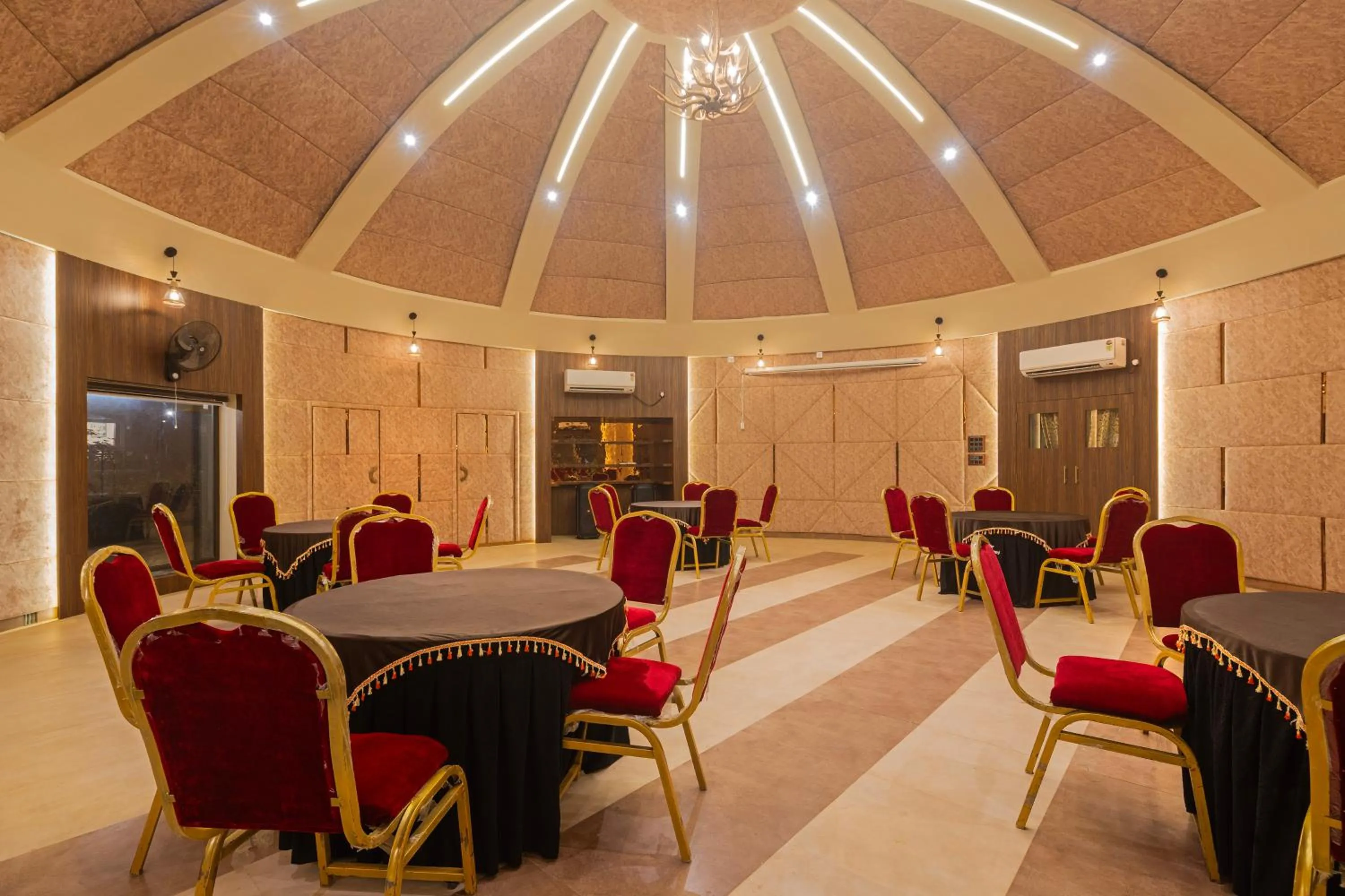 Meeting/conference room in Treebo Premium Mowgli's Den Pench with Swimming Pool