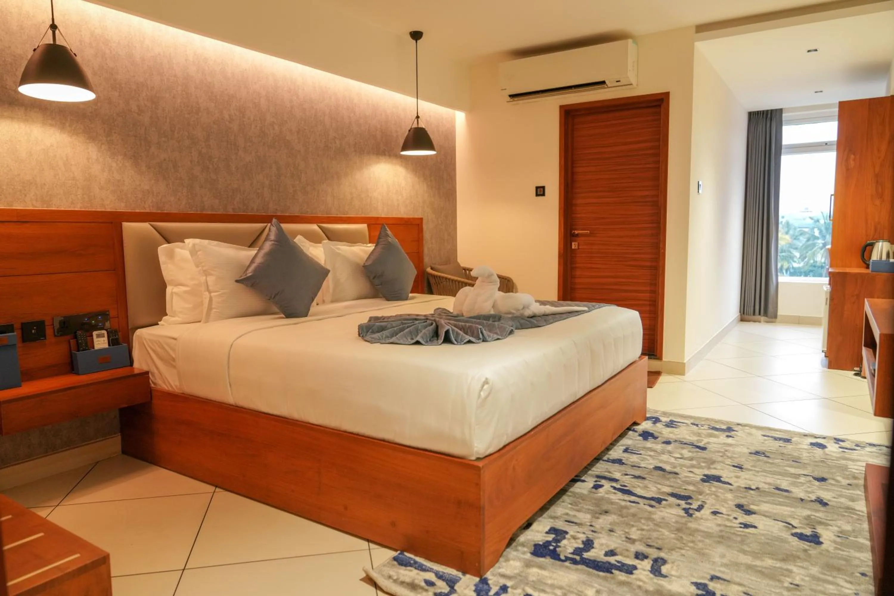 Mazarine Hotels & Resorts LLP