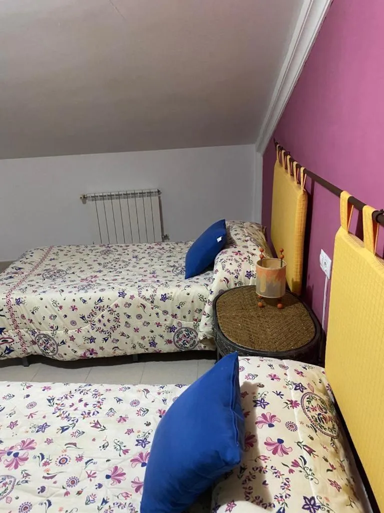 Bedroom, Bed in Hostal y Apartamentos la Vereda