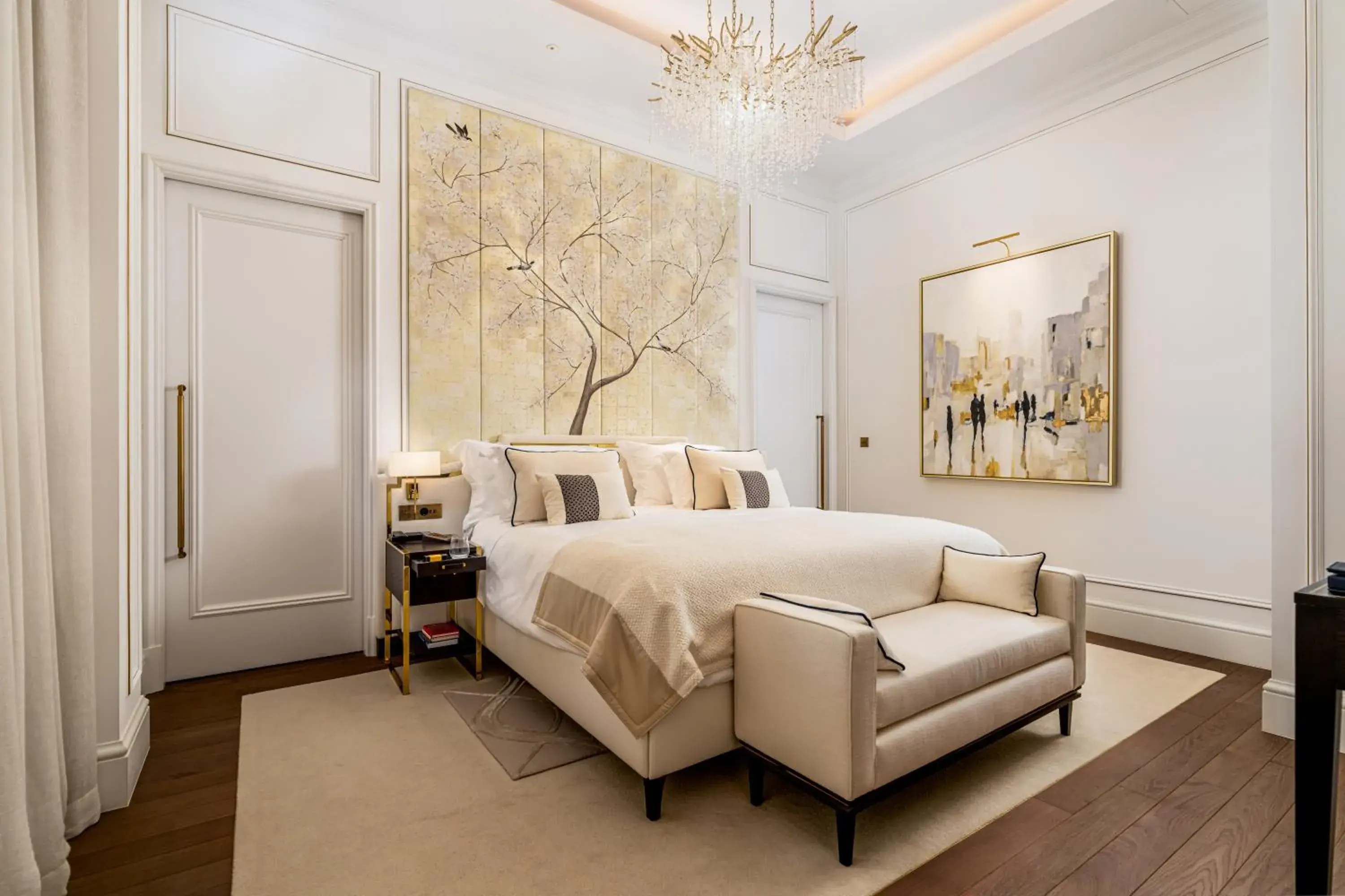 Signature Suite in Corinthia Grand Hotel du Boulevard Bucharest Signature Suite in Corinthia Grand Hotel du Boulevard Bucharest