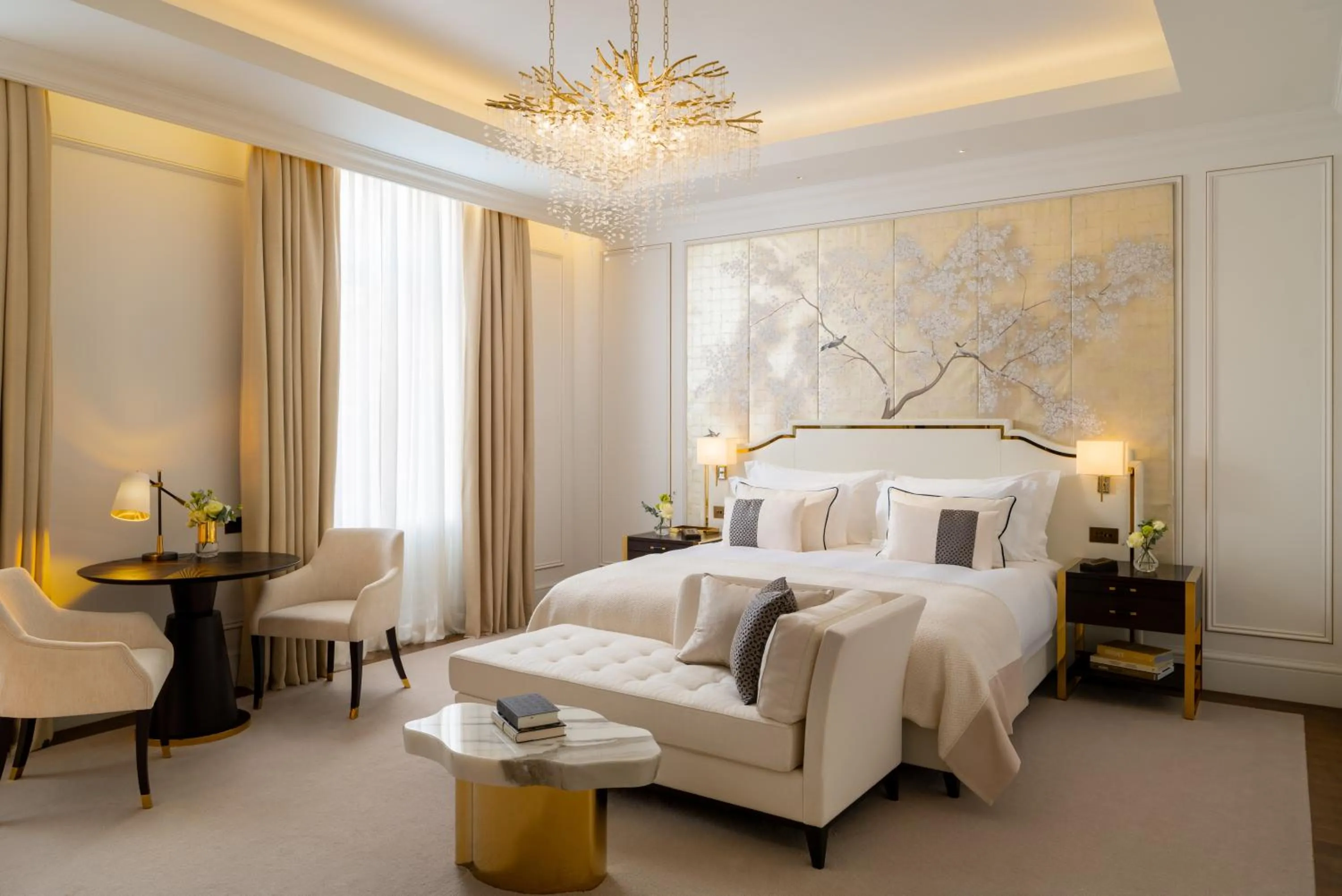 Bedroom, Bed in Corinthia Grand Hotel du Boulevard Bucharest