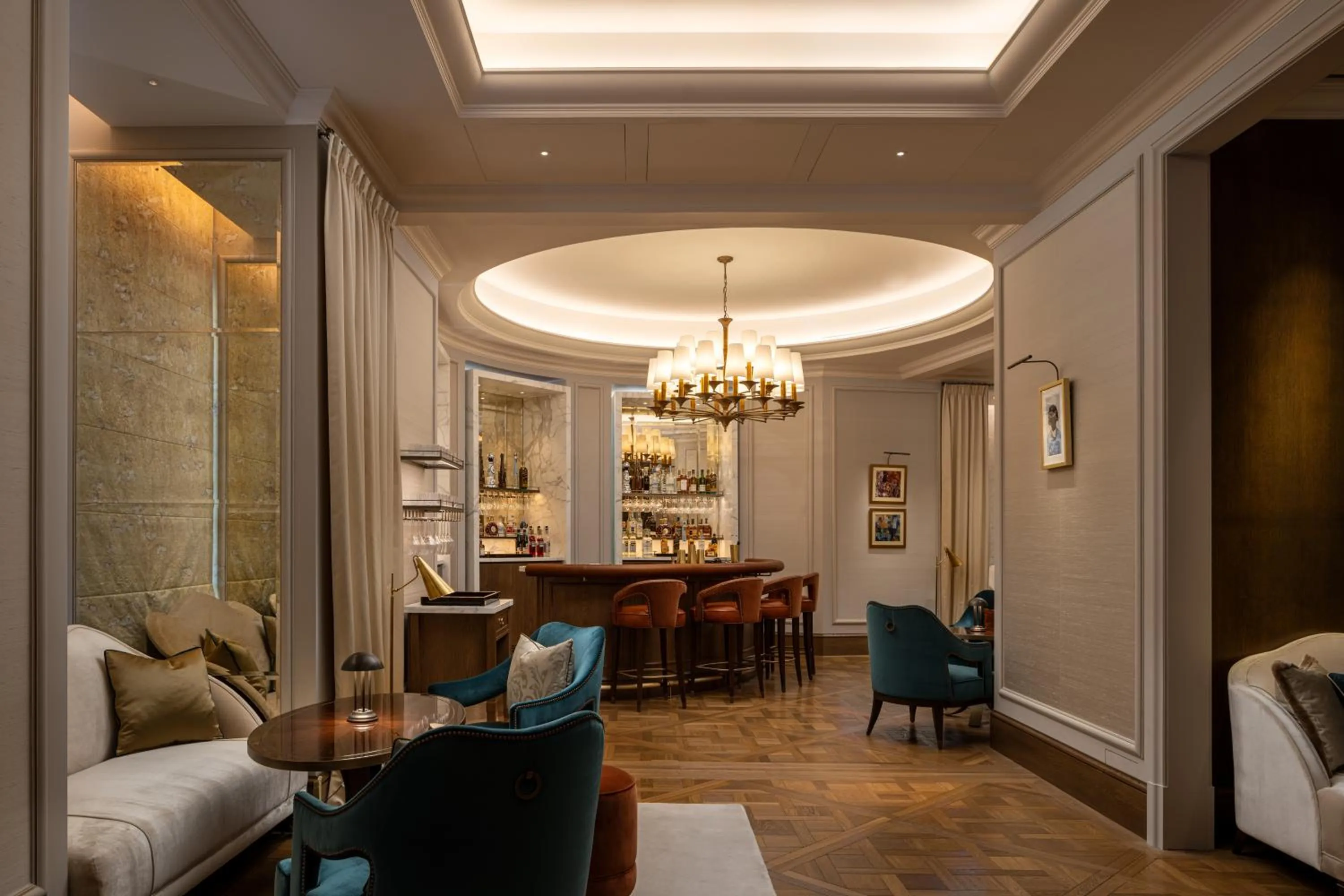 Lounge or bar in Corinthia Grand Hotel du Boulevard Bucharest