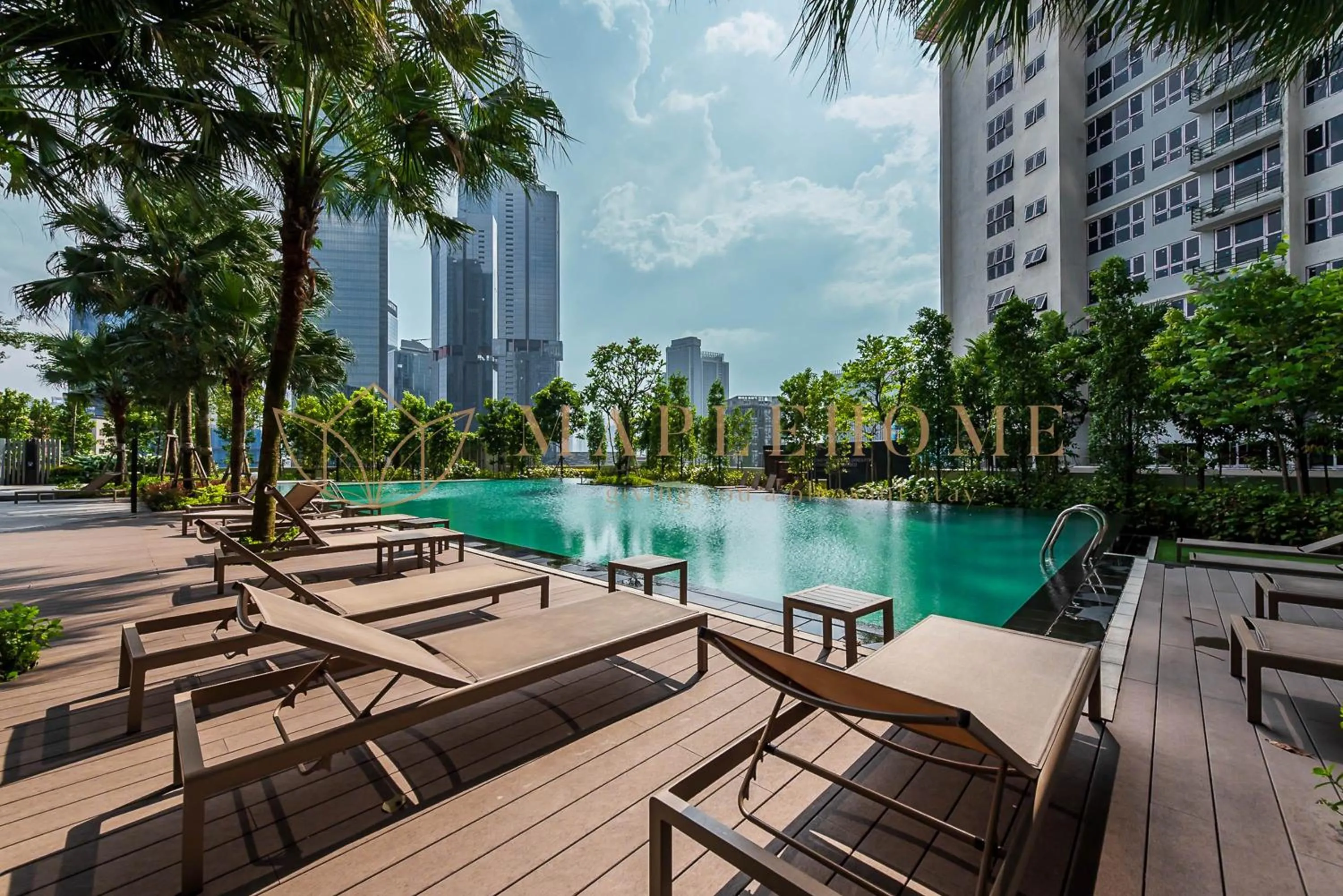 Swimming pool in Agile Premier Suites Kuala Lumpur