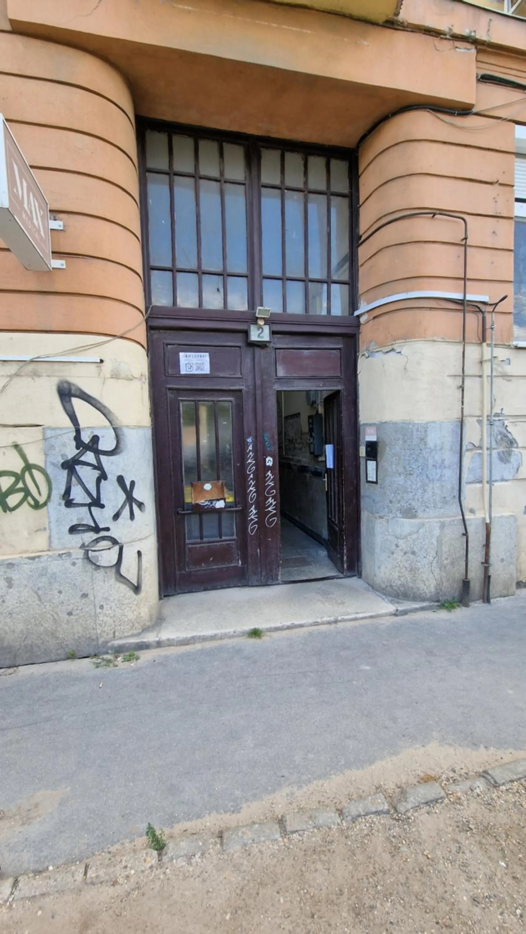 Dombóvári way apartment close to ELTE IT University and Info Park