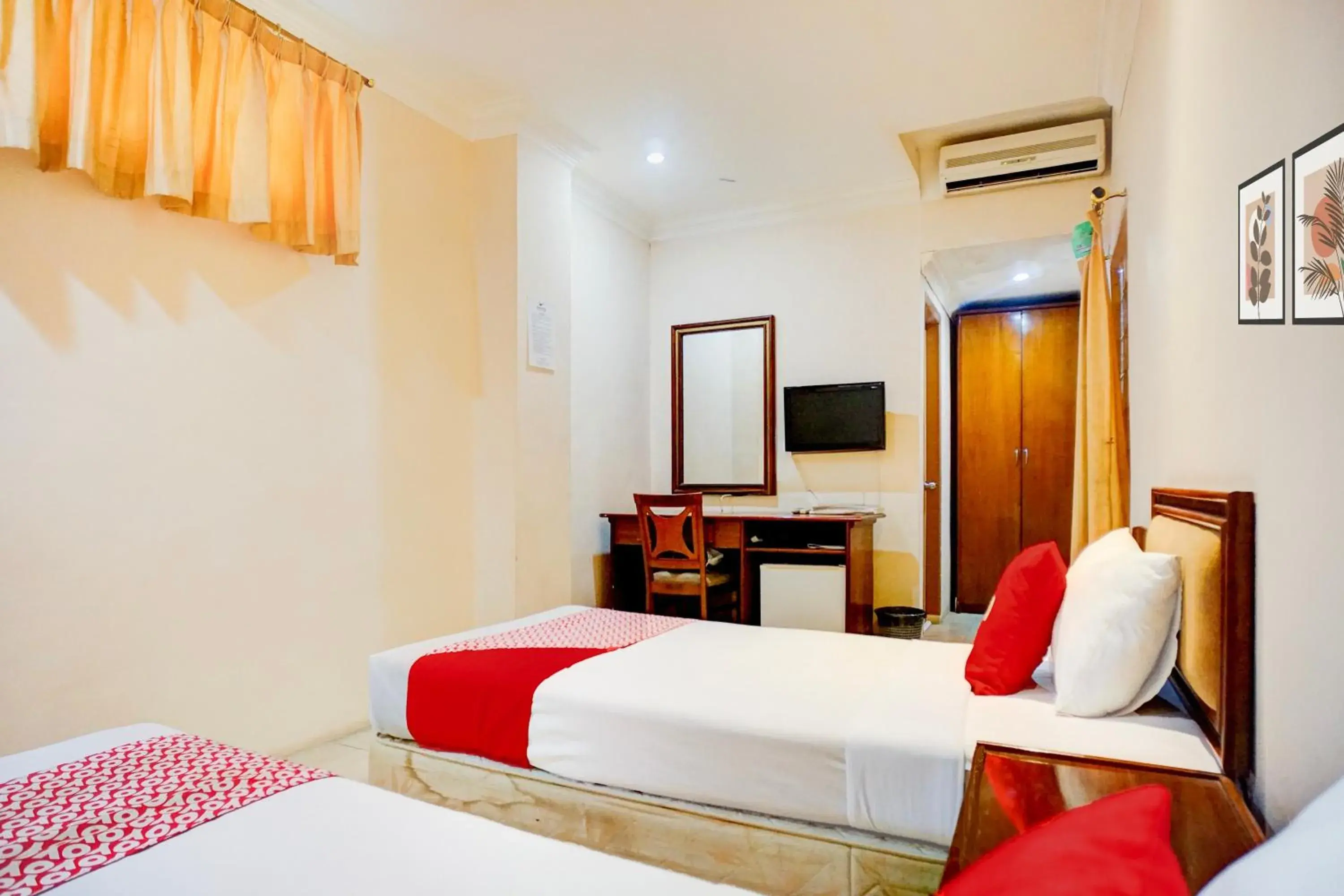 Standard Twin Room in Collection O Peunayong Near Masjid Raya Baiturrahman Formerly Siwah Hotel Standard Twin Room in Collection O Peunayong Near Masjid Raya Baiturrahman Formerly Siwah Hotel