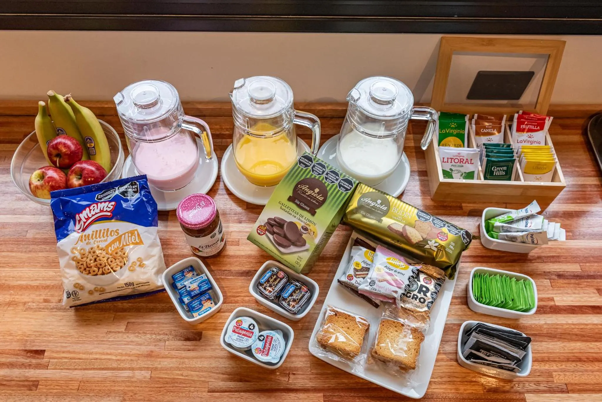 Continental breakfast in Parry Smart Hotel