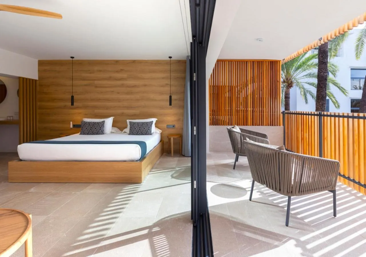 Photo of the whole room, Bed in Las Gaviotas Suites Hotel & Spa