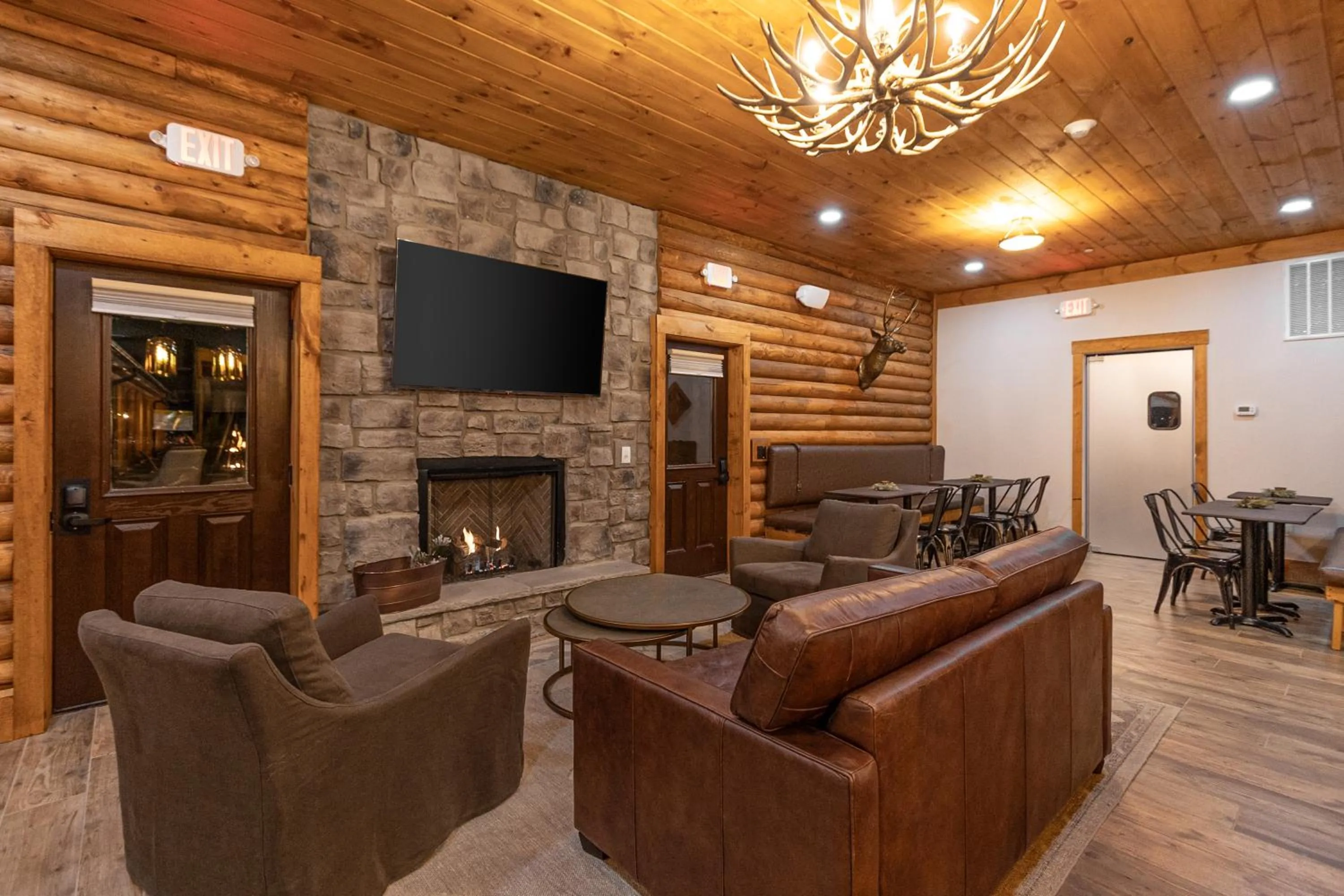 Restaurant/places to eat in The Timber at Holly Branch
