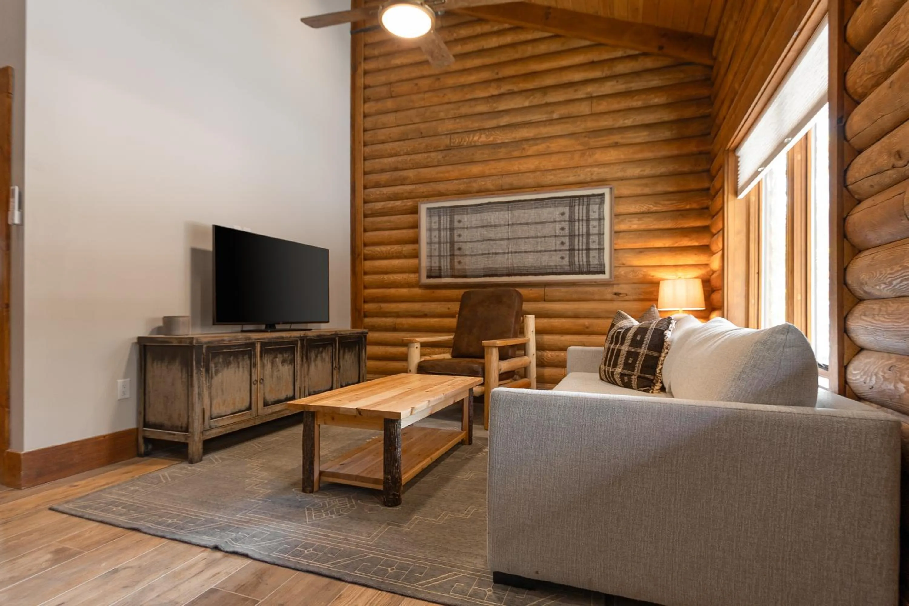 TV and multimedia in The Timber at Holly Branch