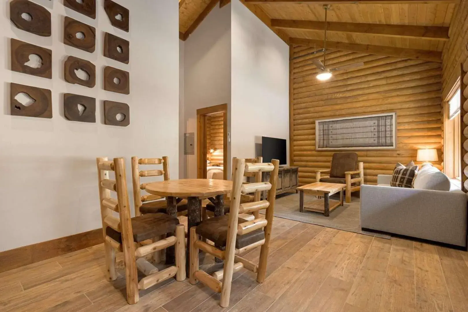 Two-Bedroom Suite in The Timber at Holly Branch Two-Bedroom Suite in The Timber at Holly Branch
