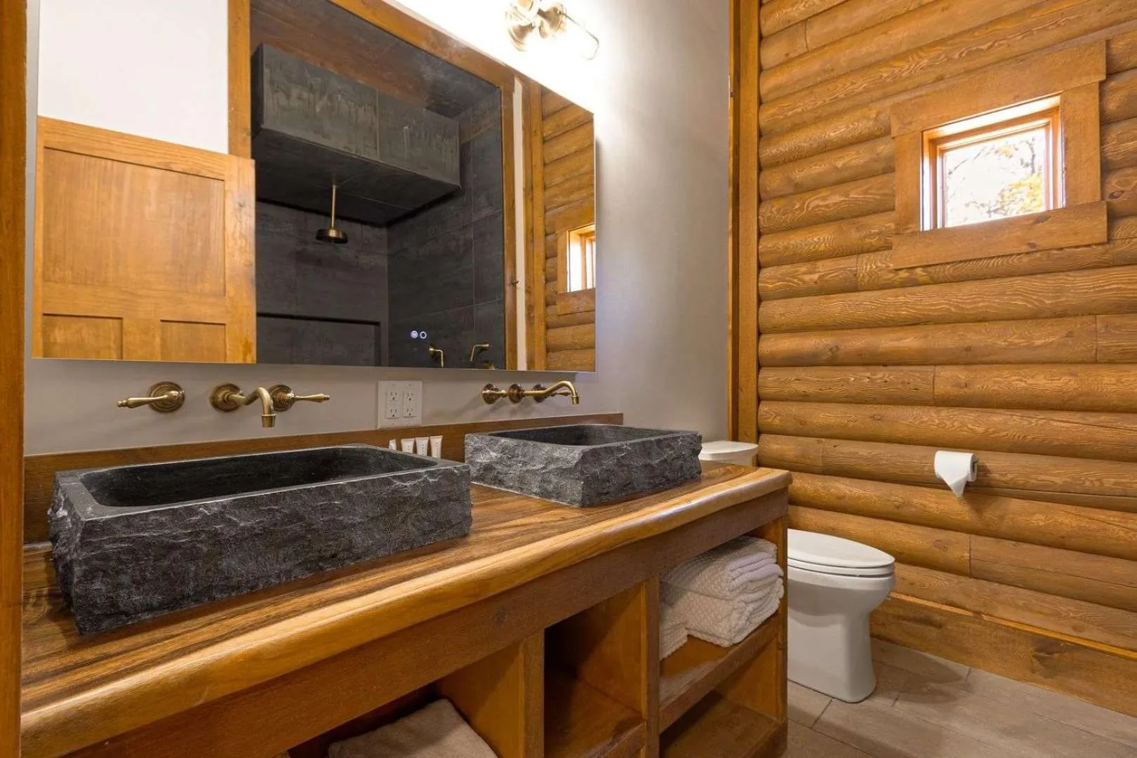 Toilet in The Timber at Holly Branch