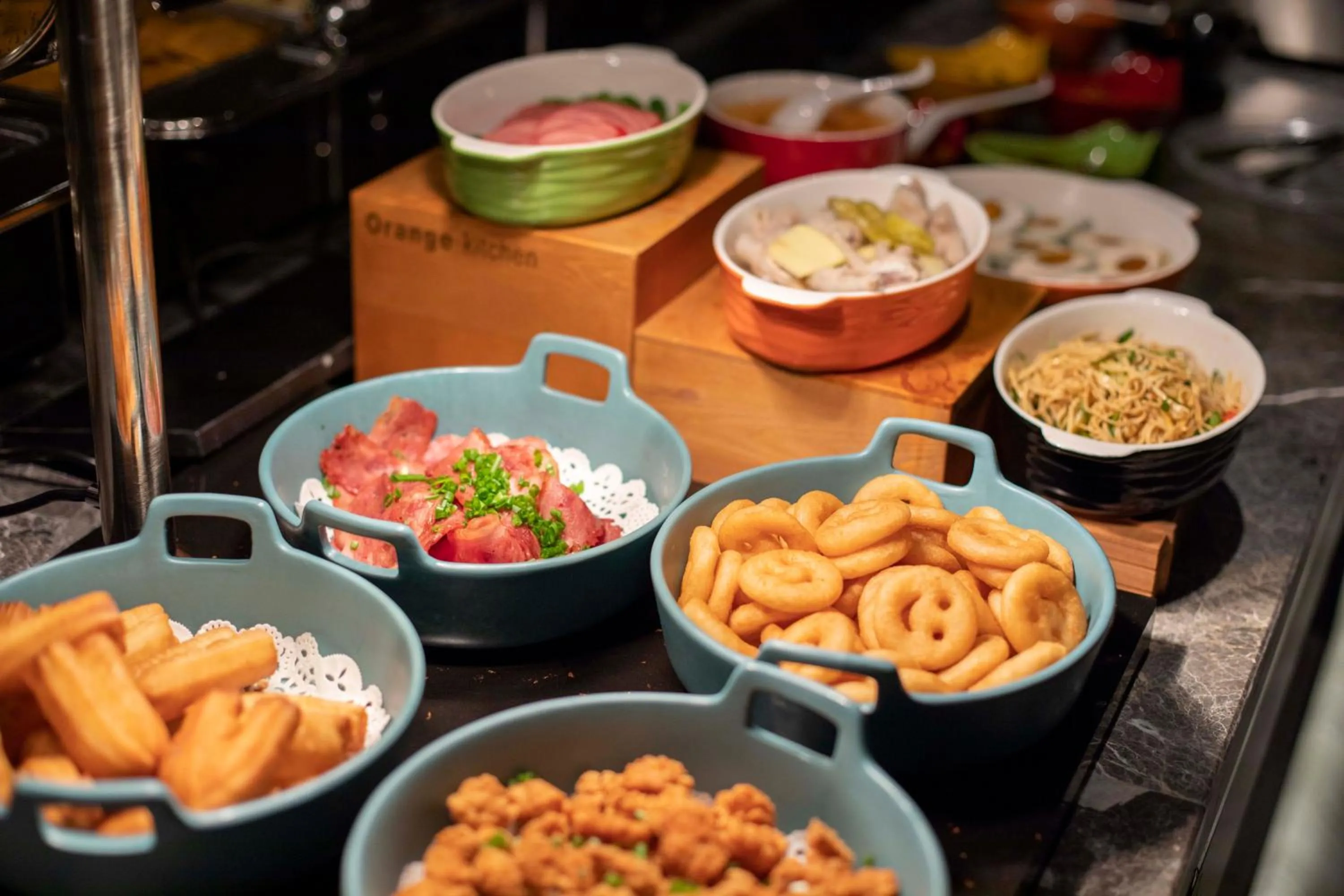 Restaurant/places to eat in Crystal Hotel Shanghai Lujiazui Oriental Pearl Tower