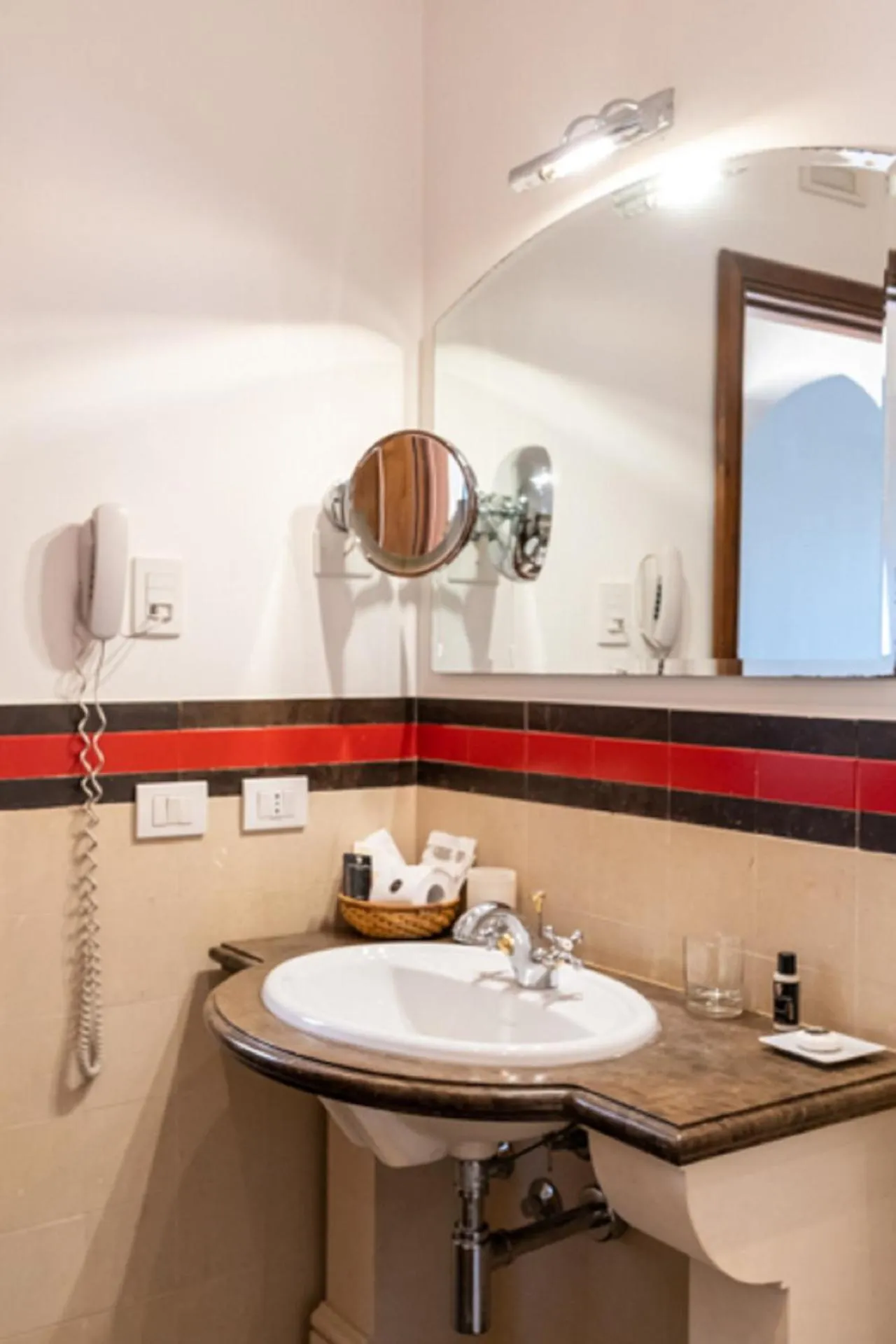 Bathroom in Eremo Della Giubiliana