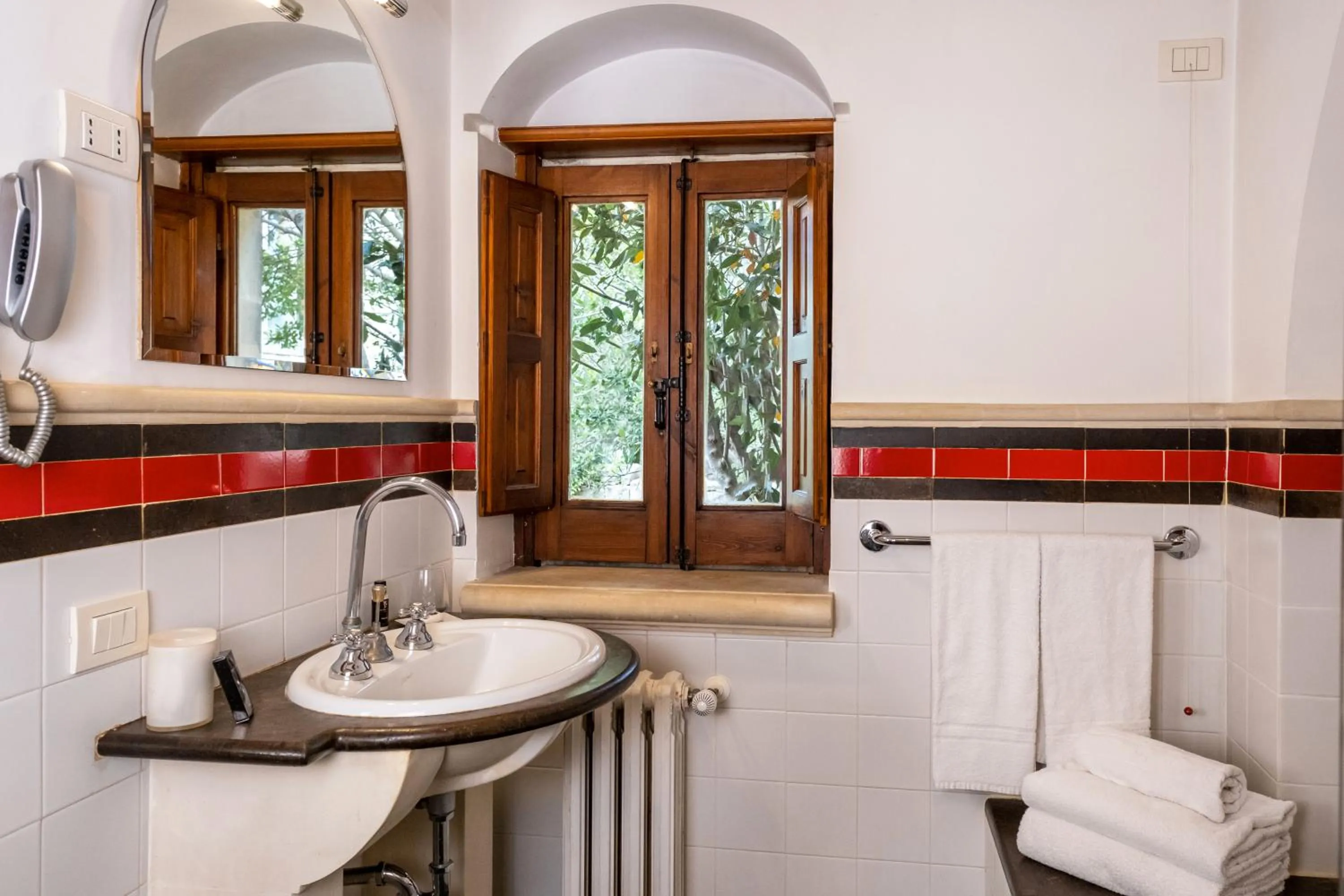Bathroom in Eremo Della Giubiliana