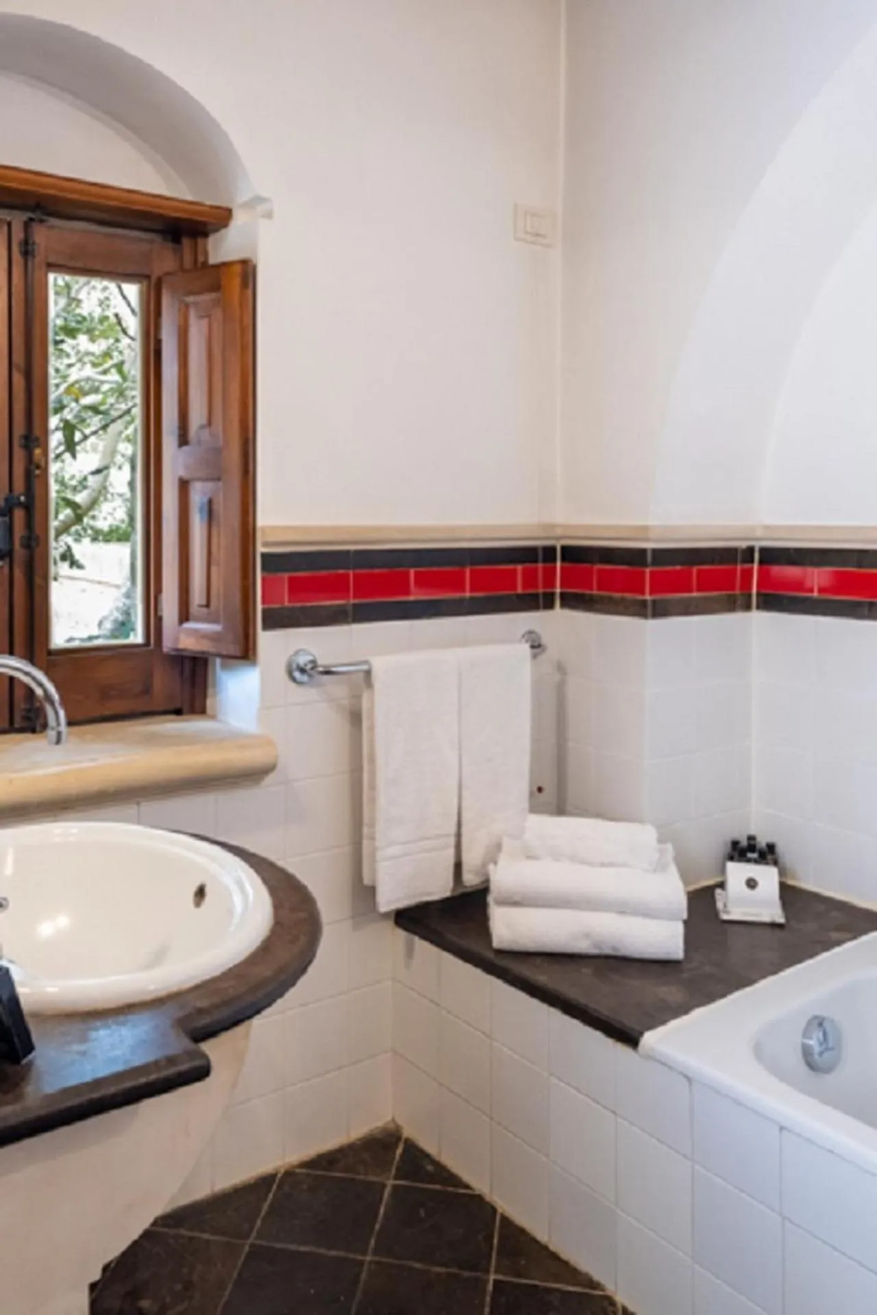 Bathroom in Eremo Della Giubiliana