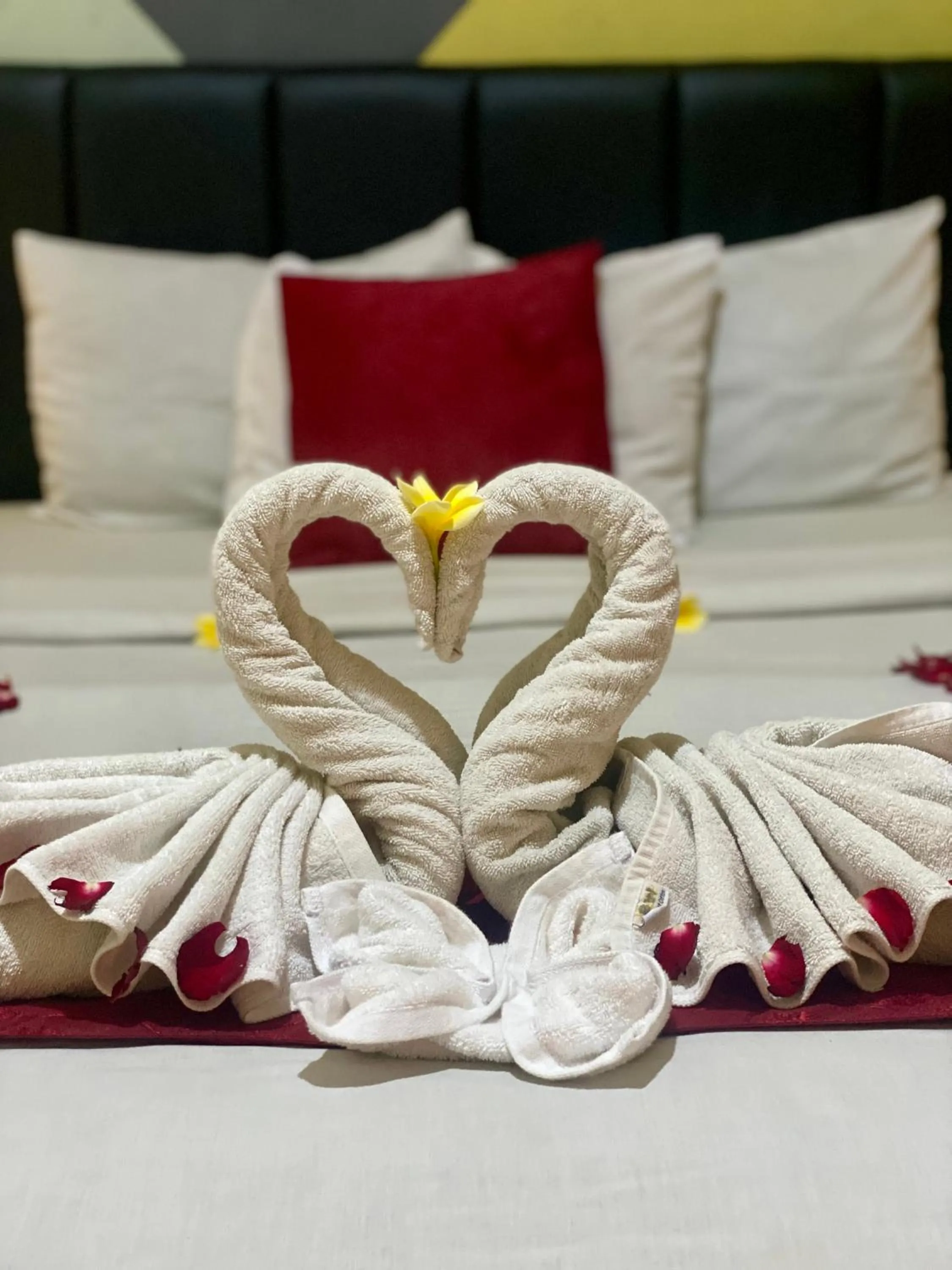 Bed in Mahesa House by SHM