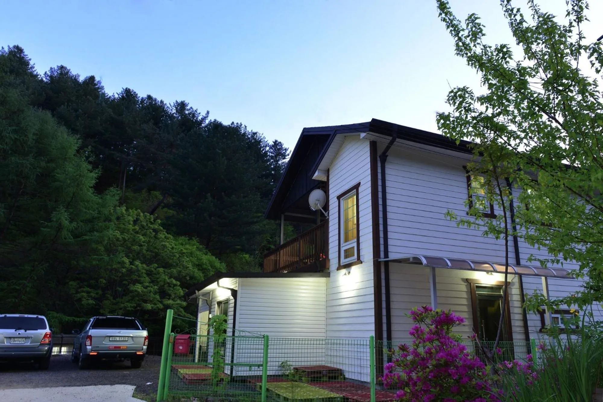 Bongmisan Gyegok Yedang Pension