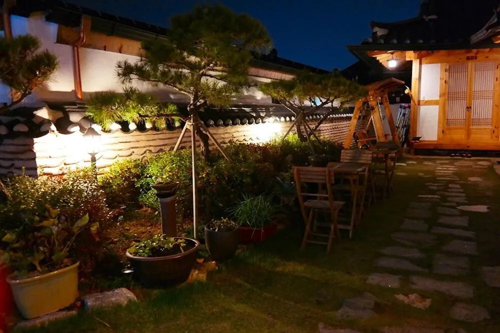 Jeonju Yeonwoodang Hanok Stay