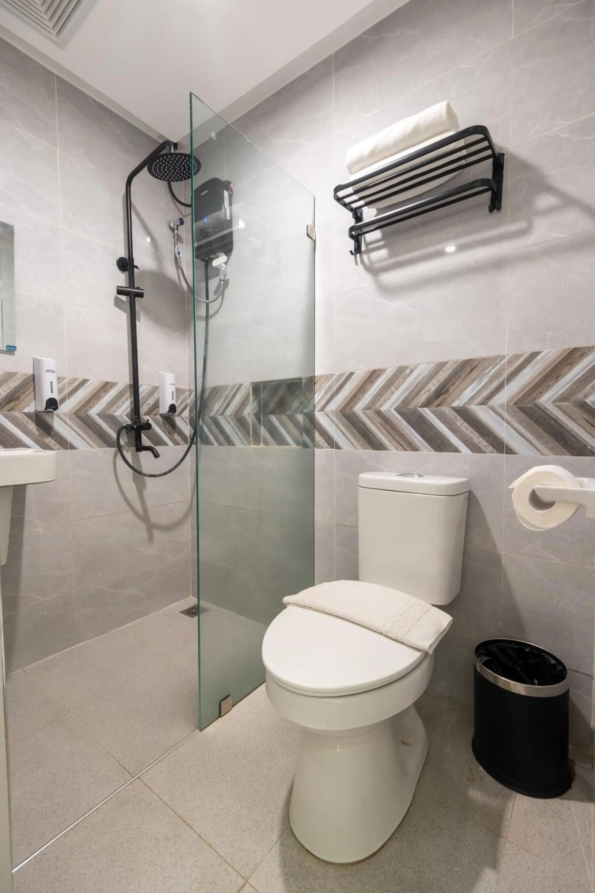 Bathroom in Maharlika City Inn