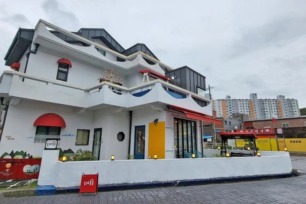 Gunsan Snoring Dalmong Guesthouse