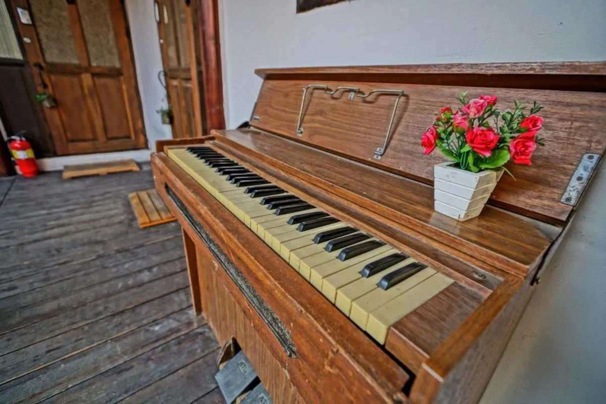 Jeonju Namugeuneul and Geunsoonae Chogajip