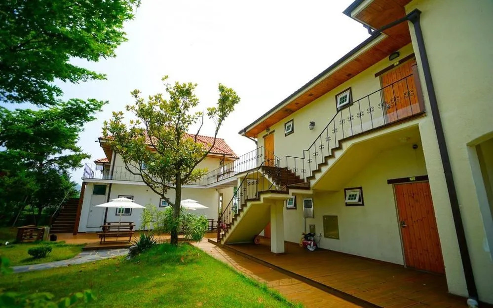 Buan Ravich pet Friendly Pension