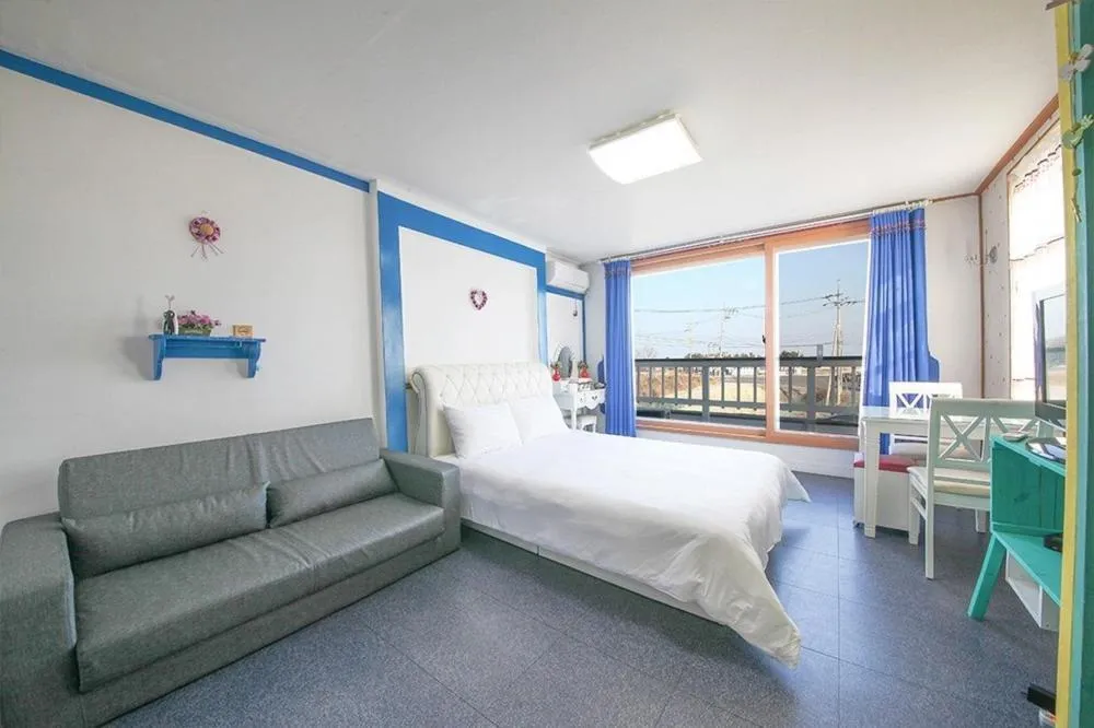 Bed in Gangneung Maison de Rose