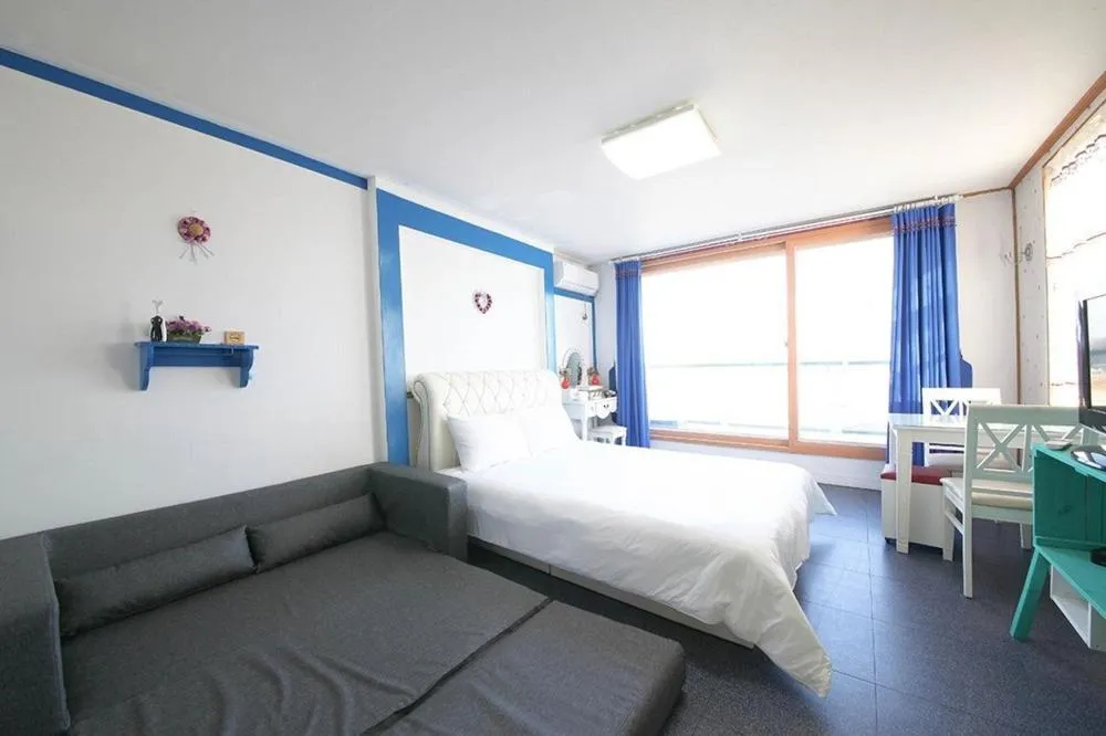 Bed in Gangneung Maison de Rose