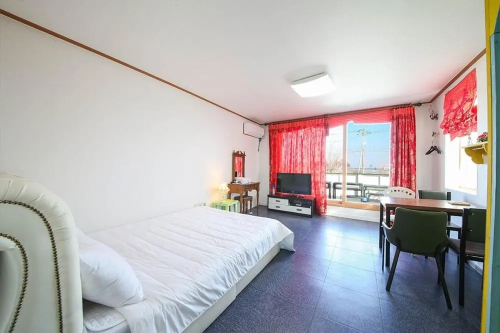 Bed in Gangneung Maison de Rose