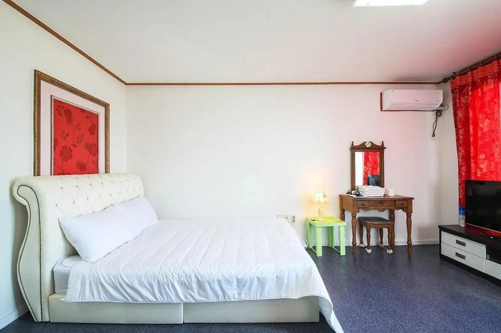 Bed in Gangneung Maison de Rose