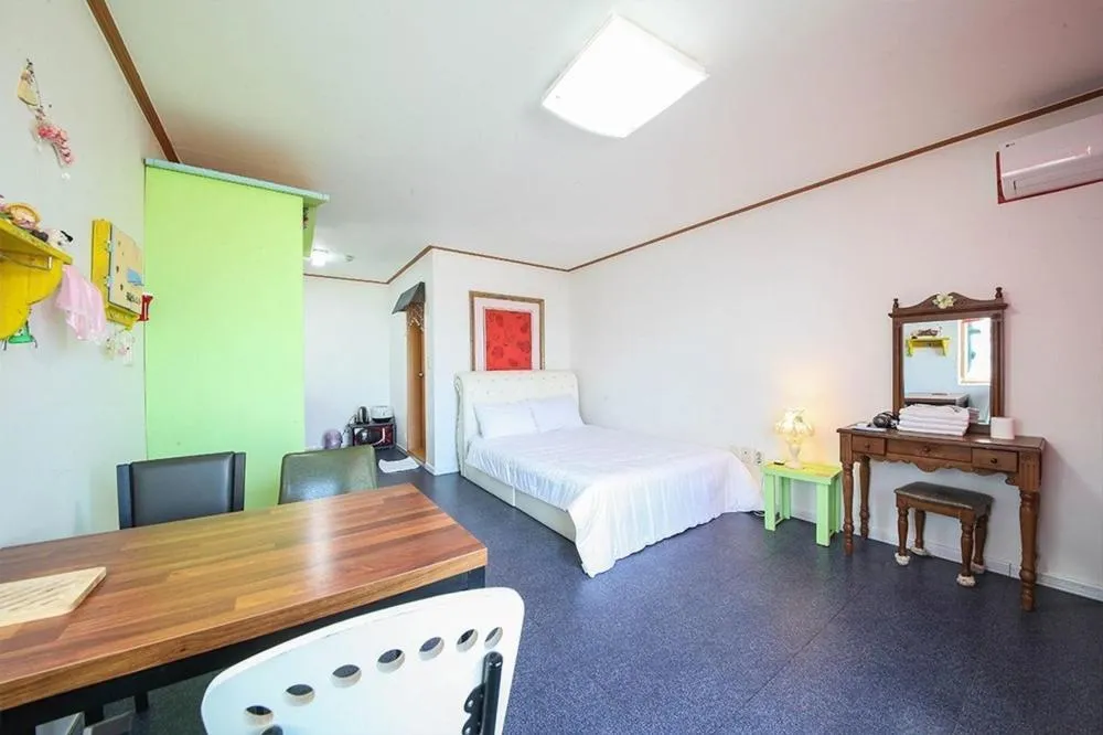 Bed in Gangneung Maison de Rose