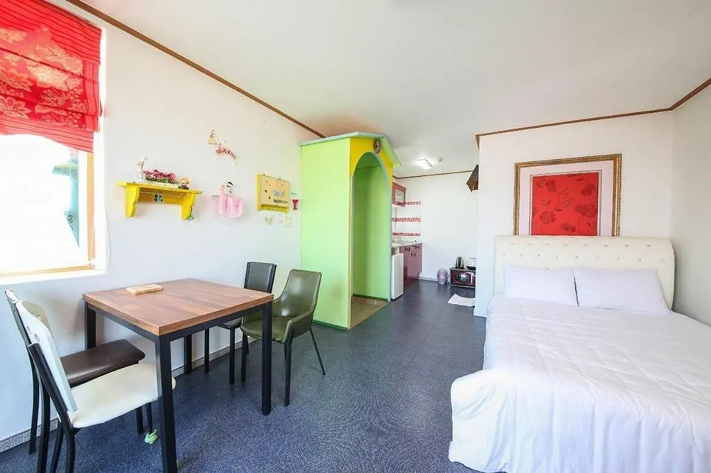 Bed in Gangneung Maison de Rose