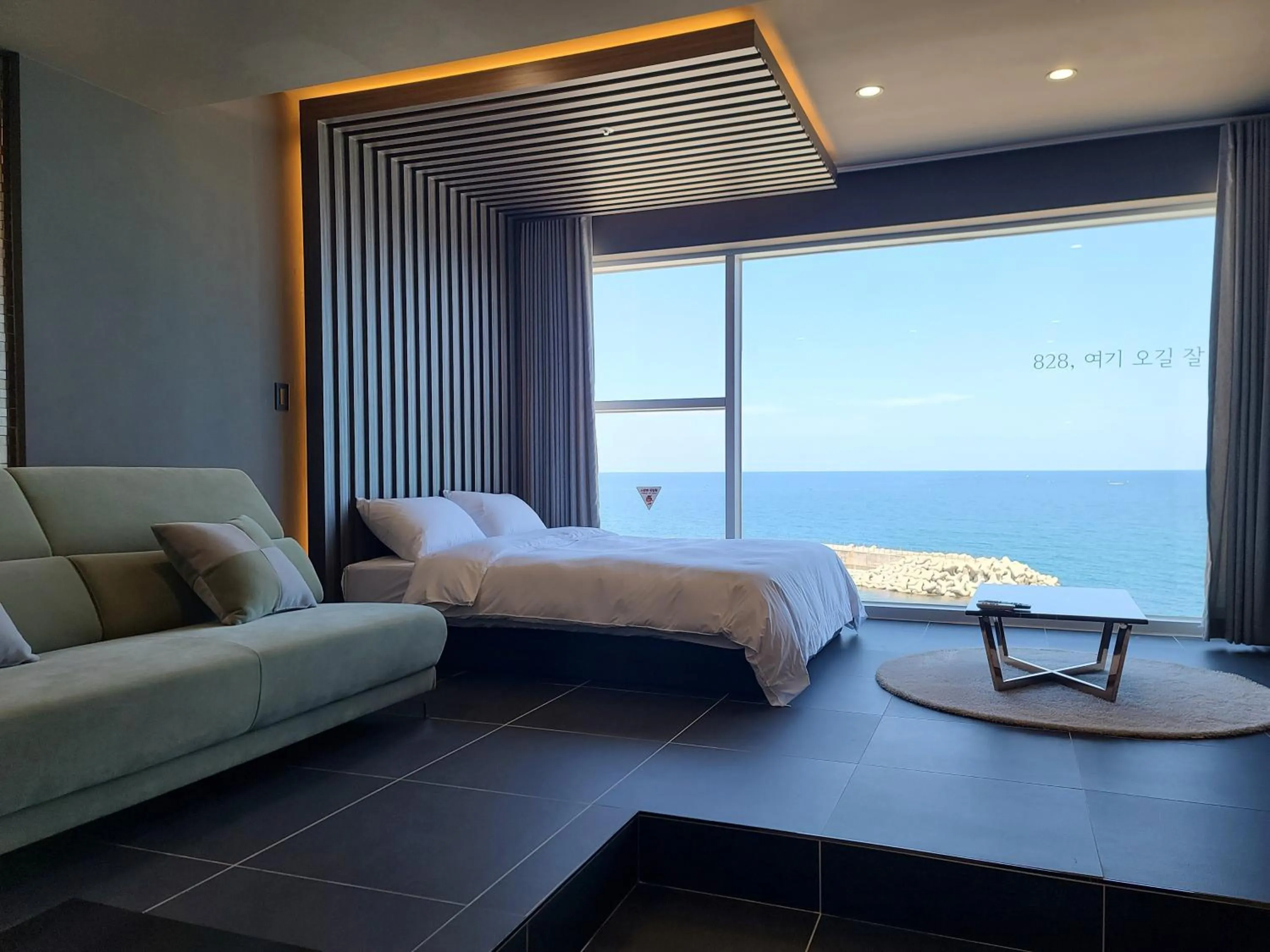 Bed in Sokcho 828 Spa Pension