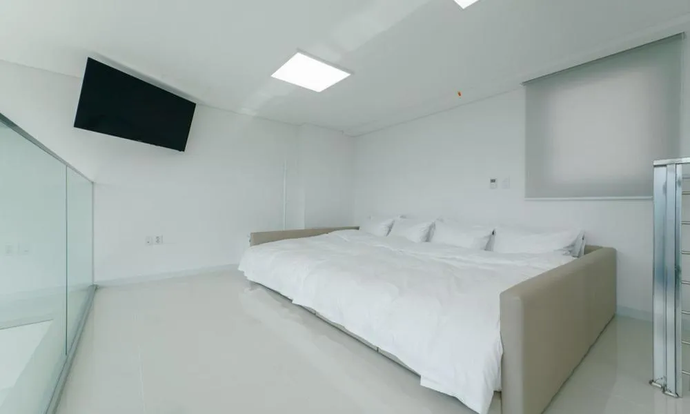 Bed in Yangpyeong River Legend