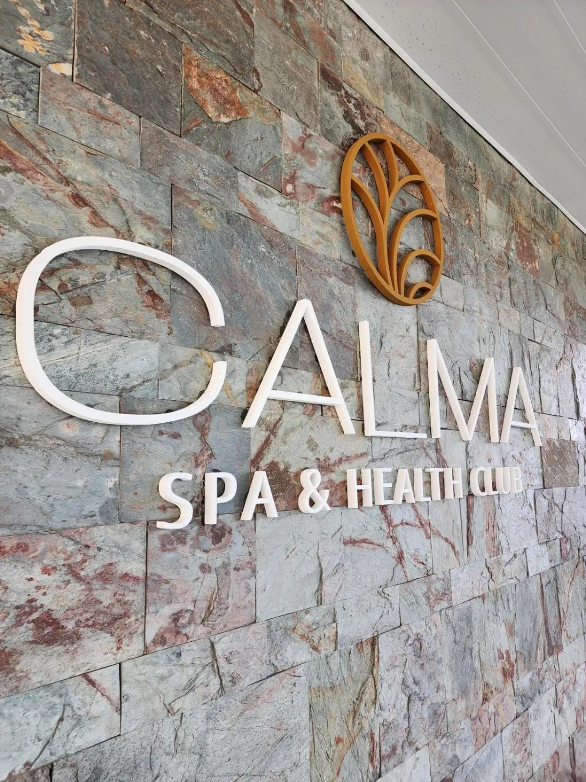 Howard Johnson Hotel & Resort Funes