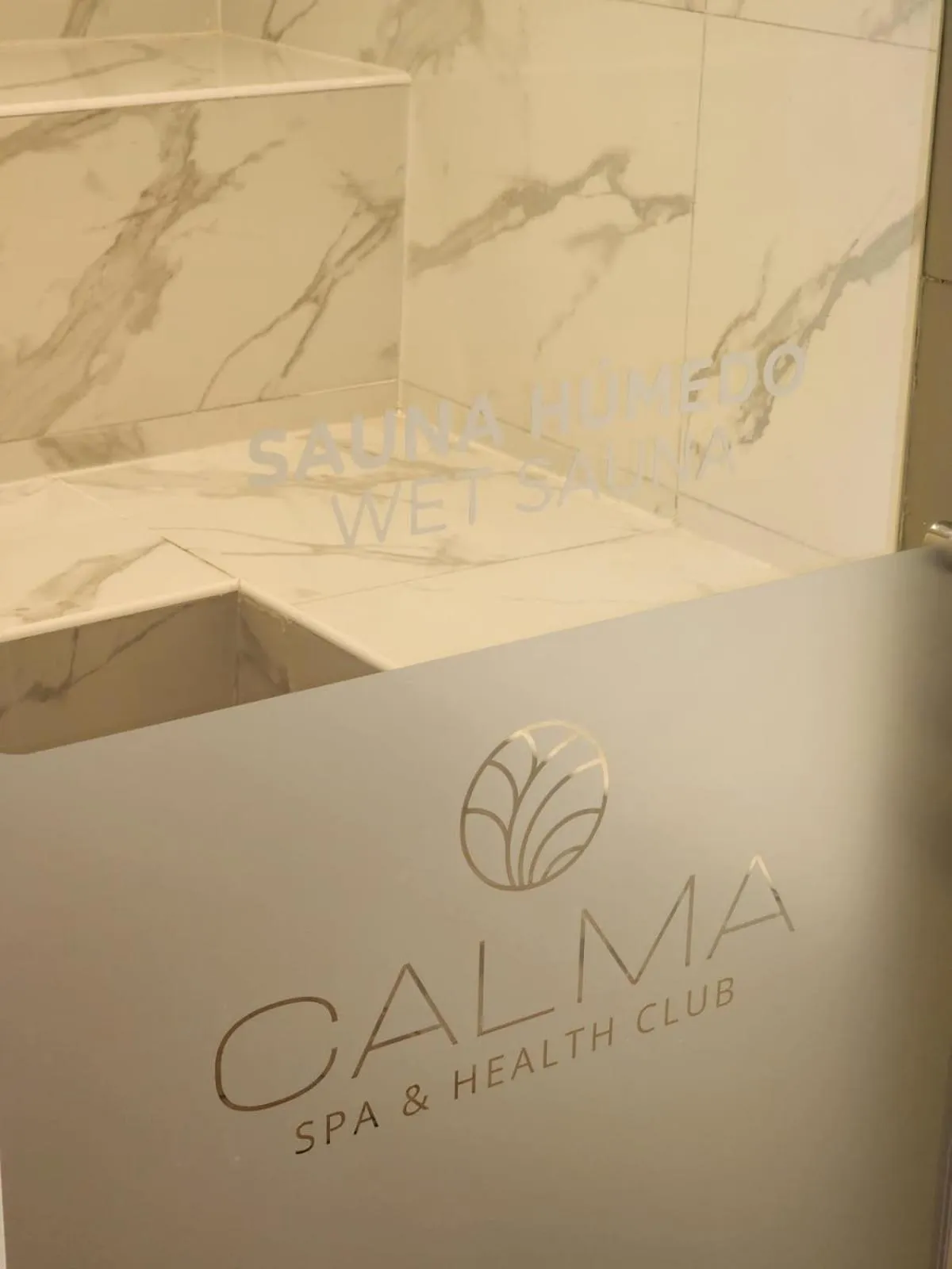 Howard Johnson Hotel & Resort Funes