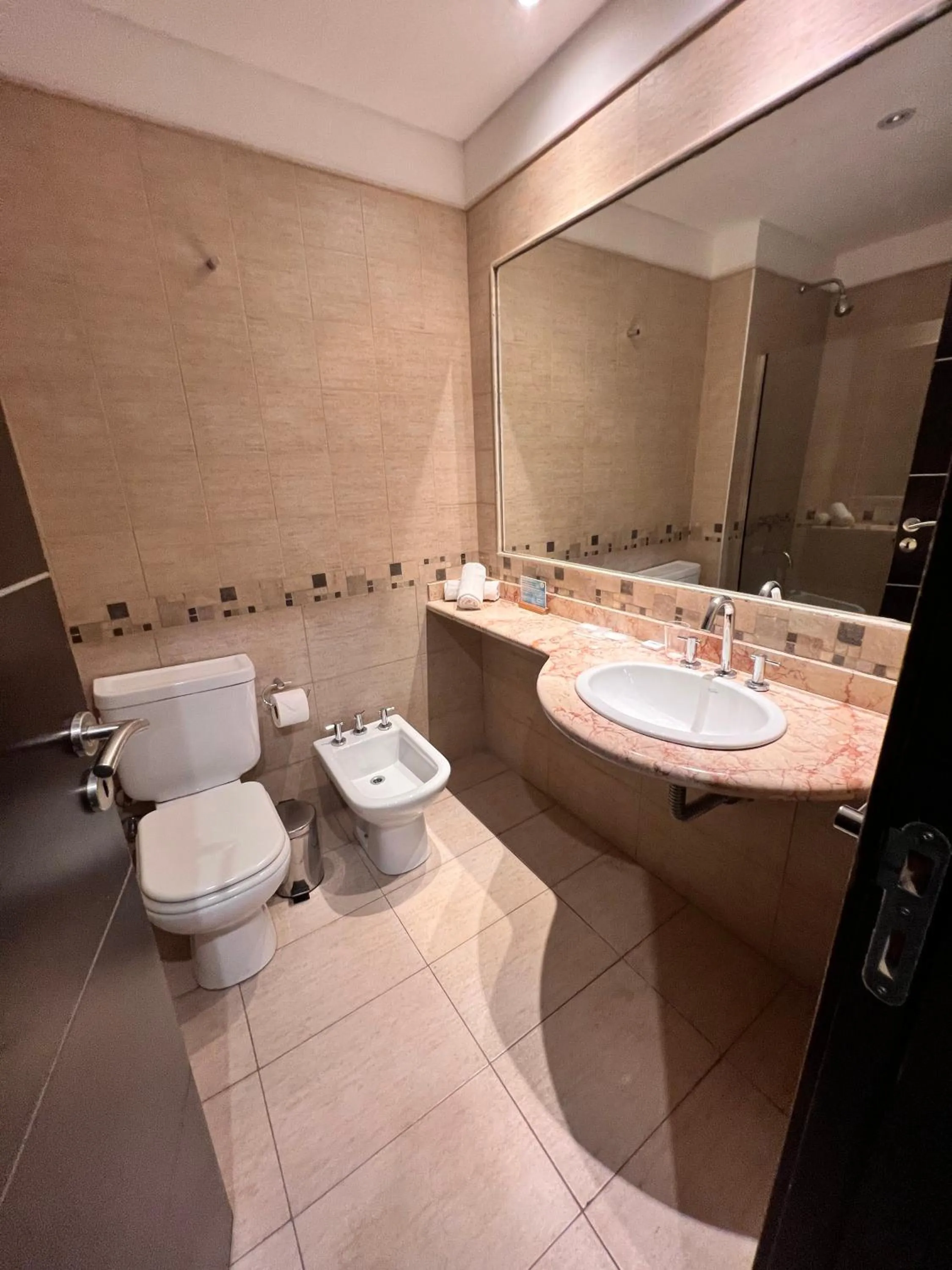 Howard Johnson Hotel & Resort Funes