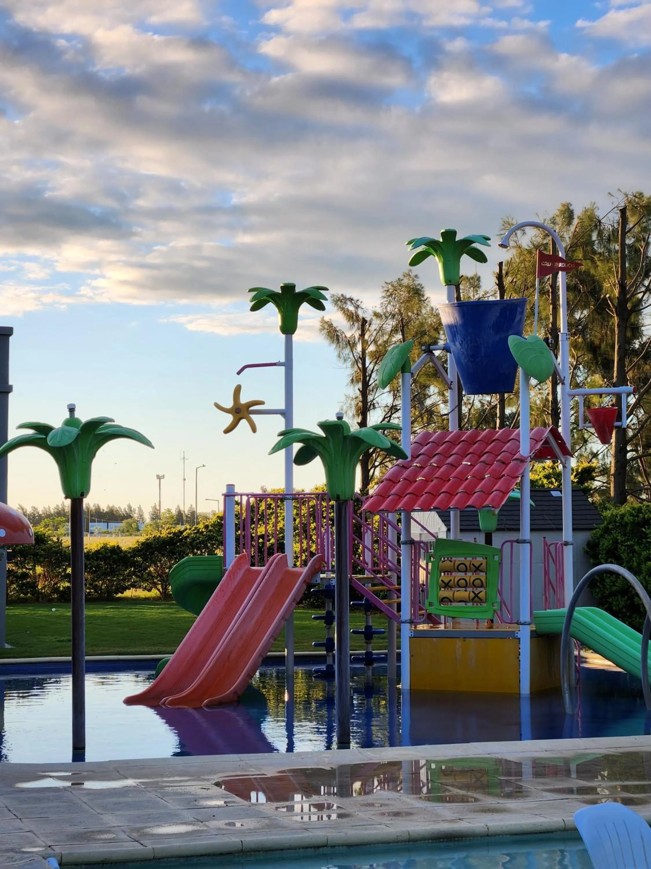 Howard Johnson Hotel & Resort Funes