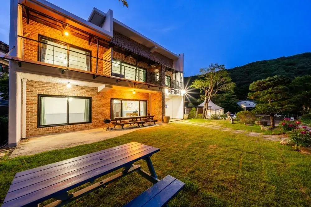 Ganghwa Bridge House Ganghwa Bridge House