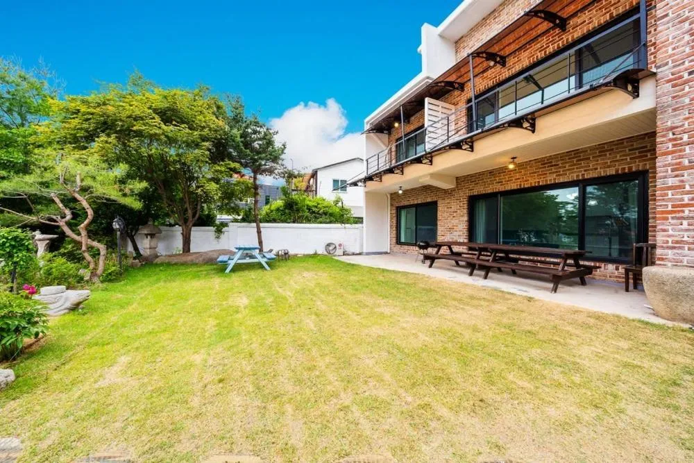 Ganghwa Bridge House