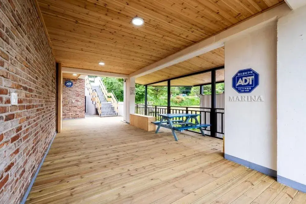 Ganghwa Bridge House Ganghwa Bridge House