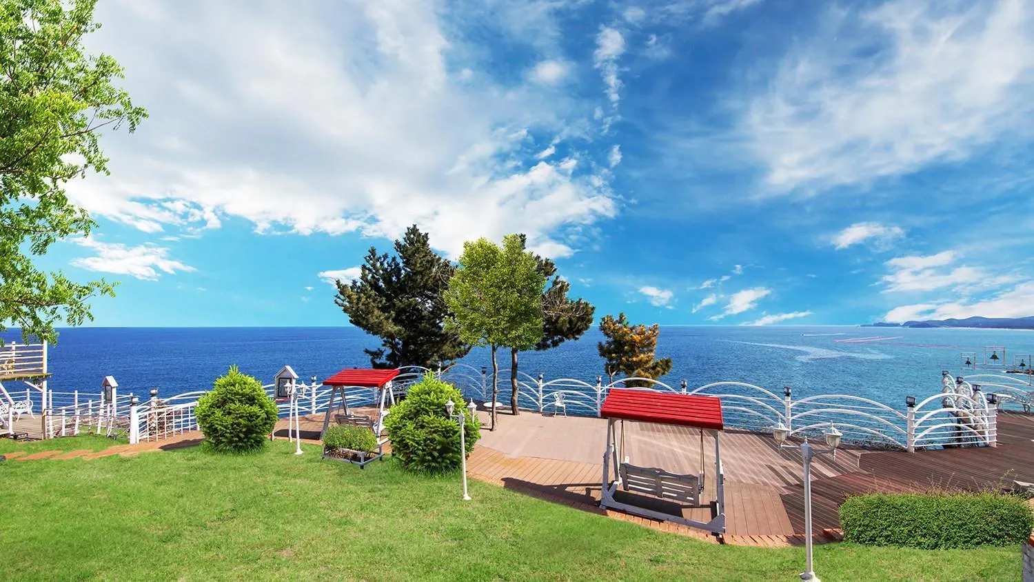 Samcheok white romantic pension