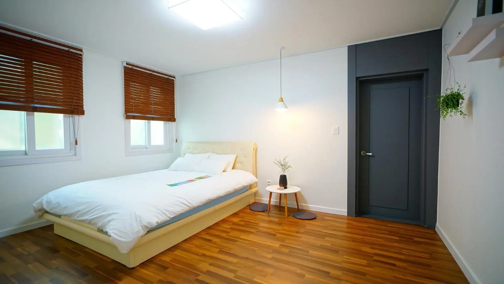 Bed in Jeonju Deokindang and Soo House Pension Bed in Jeonju Deokindang and Soo House Pension