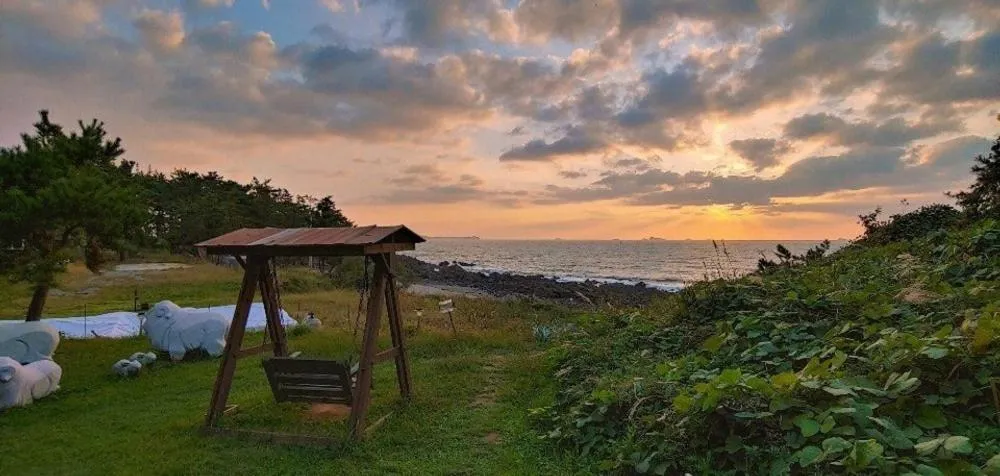 Taean Santorini Pension