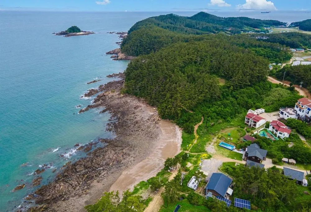 Taean Santorini Pension