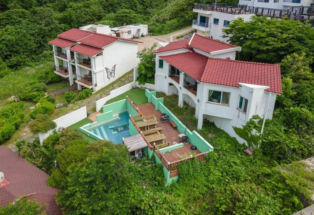 Taean Santorini Pension