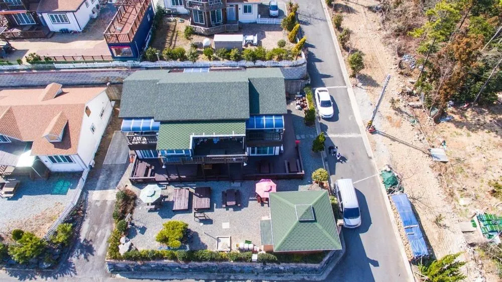 Geoje Sky Terrace Pension