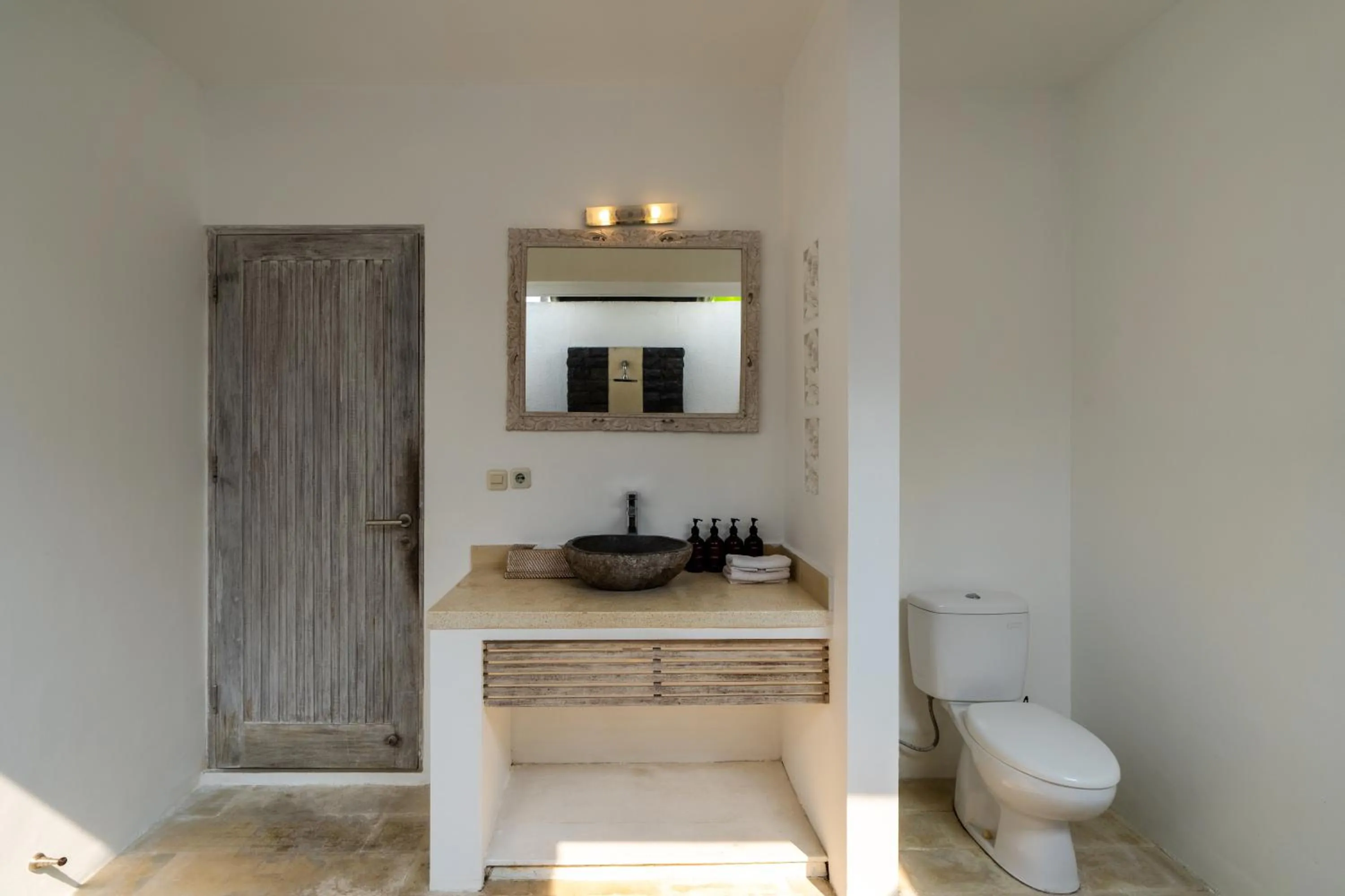 Bathroom in Villa Anak by Pertama Management